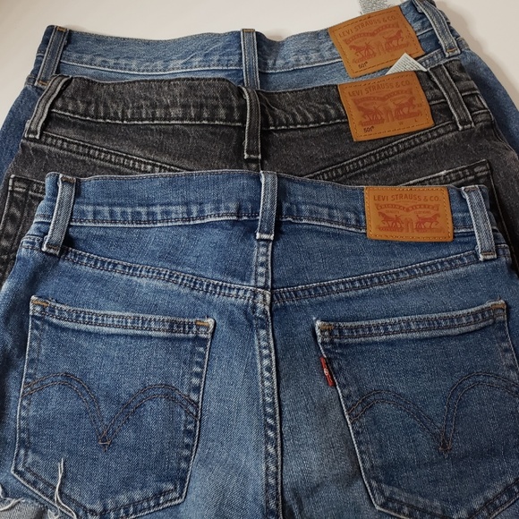 Levis womens shorts waist size 26 - Picture 2 of 5